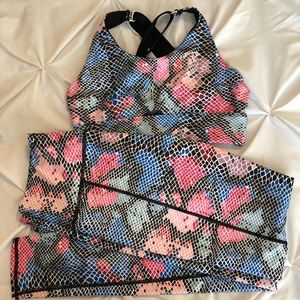 Matching workout set. Sz med